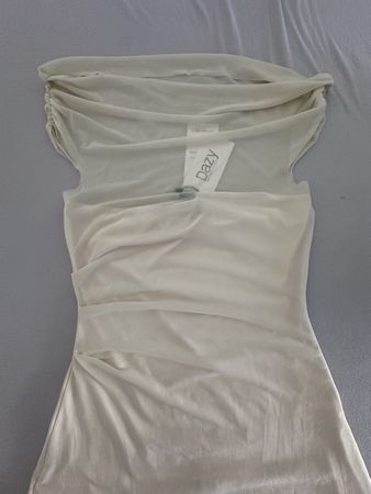 Dazy Kleid elegant cremeweiss Grösse S neu mit Etikett