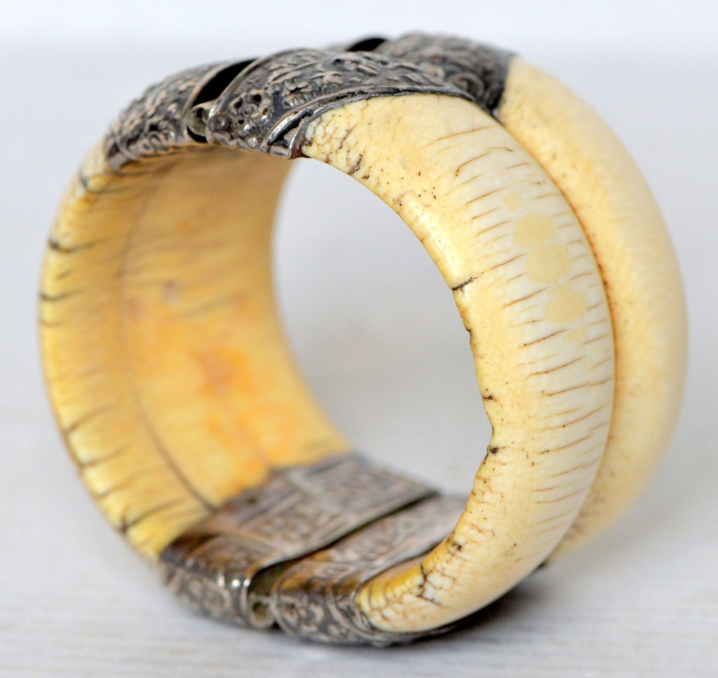 Armbänder & -reifen: Ancien bracelet – Gebraucht aus Neuchâtel von Neuchatel 1