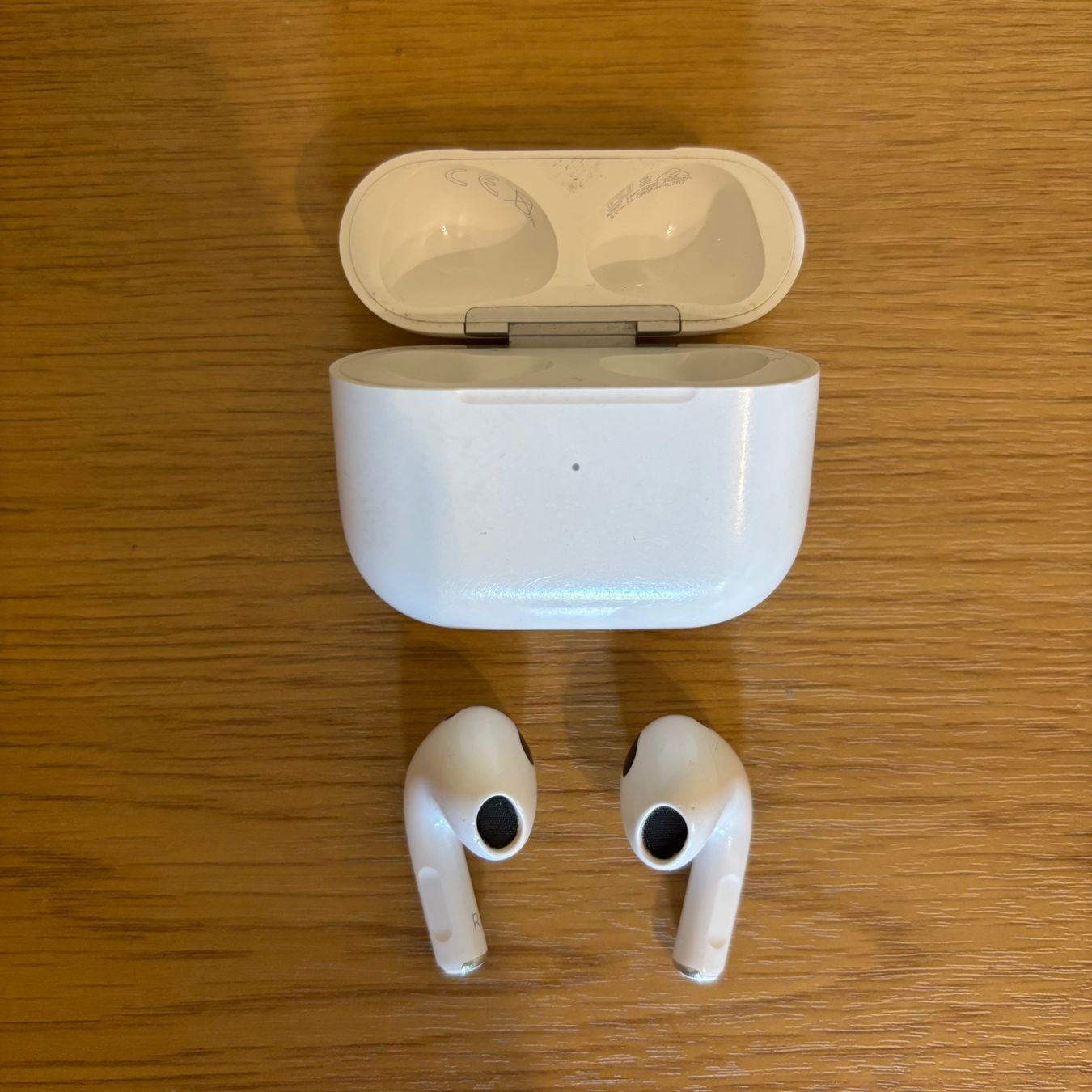 Apple Kopfhörer: Apple AirPods (3rd Generation) – Gebraucht aus Beggingen von sltz82 1