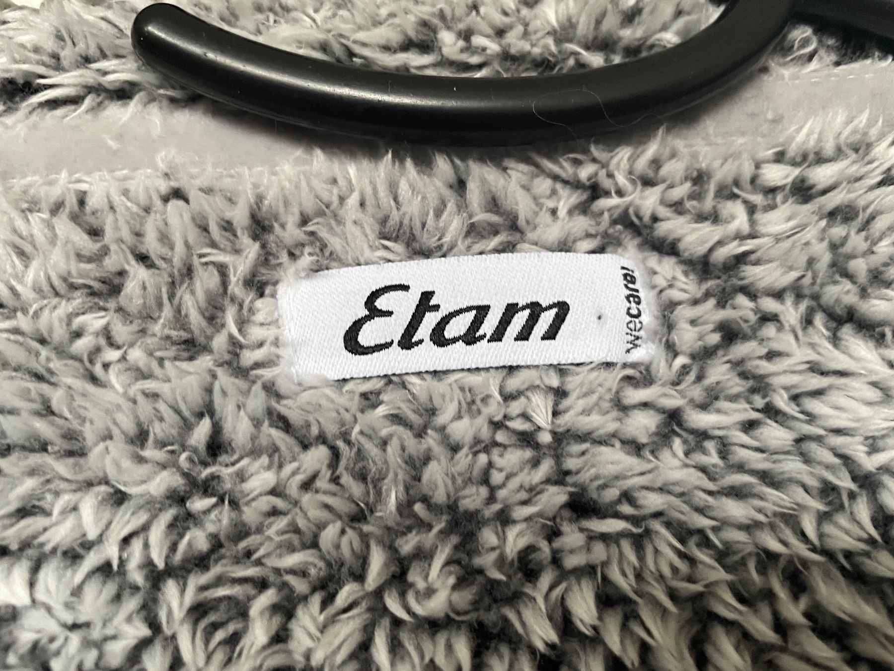 Etam Pullover & Sweatshirts: Etam Plüschpullover grau mit Fuchsmotiv – Gebraucht aus Basel von Robyn20 2