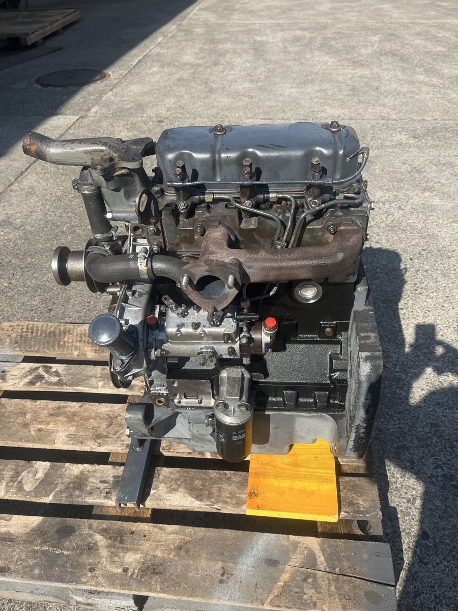 Massey Ferguson Traktoren: Perkins Motor 3.152 – Gebraucht aus Hendschiken von unita2000 2