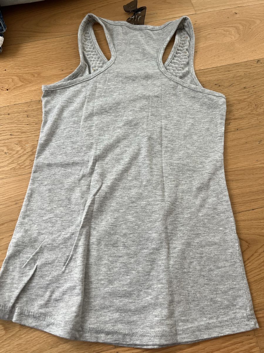 Tops: Top – D'occasion à Zürich par sabri810 1