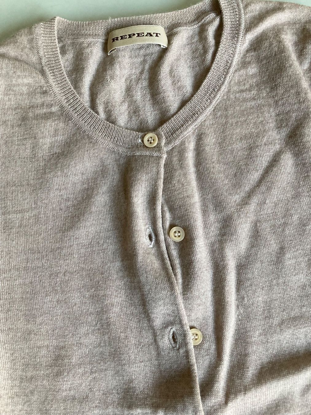 Repeat Maglioni & Felpe: REPEAT STRICKJACKE, GR. S, MERINOWOLLE, LEICHT UND WEICH – Nuovo (secondo la descrizione) da Zürich venduto da elegantissima 2