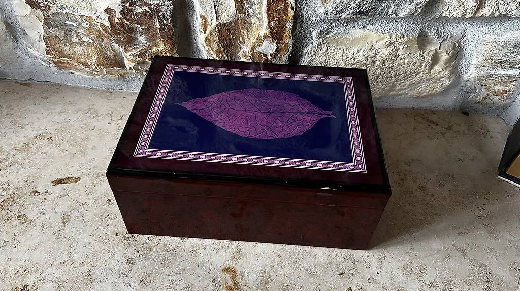 Humidor per sigari: Humidor – Usato da Hinwil venduto da Tweety7