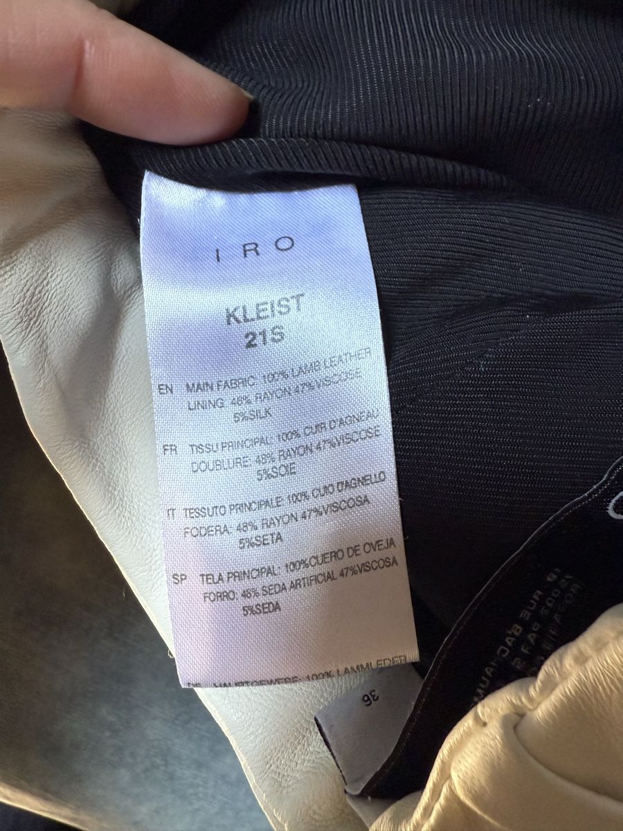 Pantaloni: IRO leather shorts S 700€ – Usato da Barna venduto da orbuyorcry 9