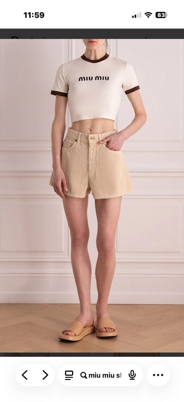 Miu Miu Pantaloni: Miu Miu shorts new – Nuovo e nell'imballaggio originale da Paradiso venduto da Under_sun 1
