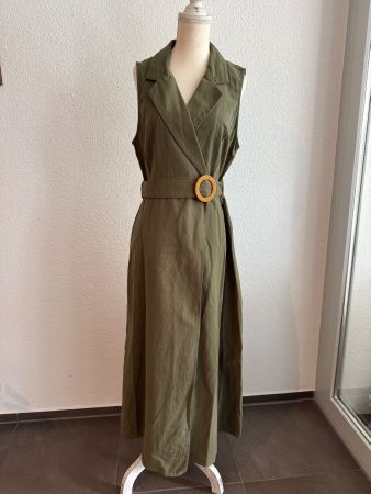 Sommerliches Kleid in Olivgrün mit Gürtel, Grösse L