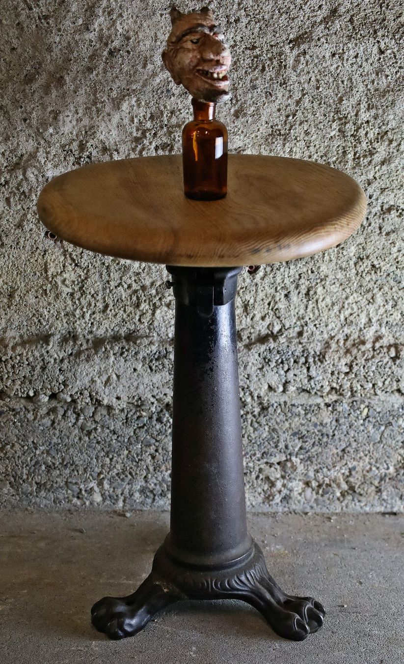 Tabourets: Singer Tatzenhocker, Werkstatthocker, Hocker, Gusseisen – D'occasion à Birrwil par brandschatz_birrwil 5