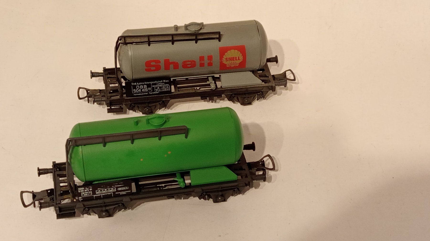 Liliput Modellini di ferrovie: Tankwagen – Usato da Büttikon AG venduto da bae_98h5