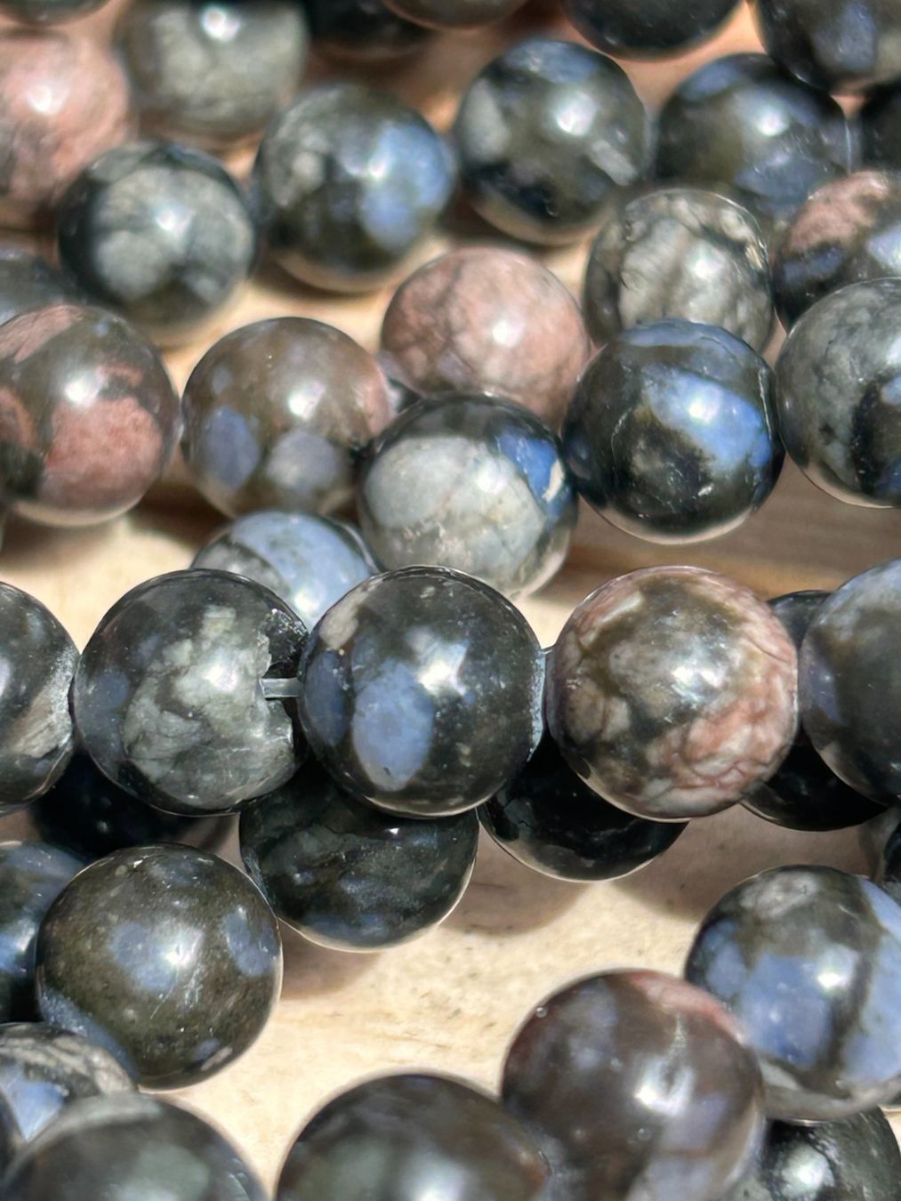Pietre preziose: Abverkauf!!! Strang echte Glaucophane Kugeln 8 mm – Nuovo e nell'imballaggio originale da Niederrohrdorf venduto da Ytobi