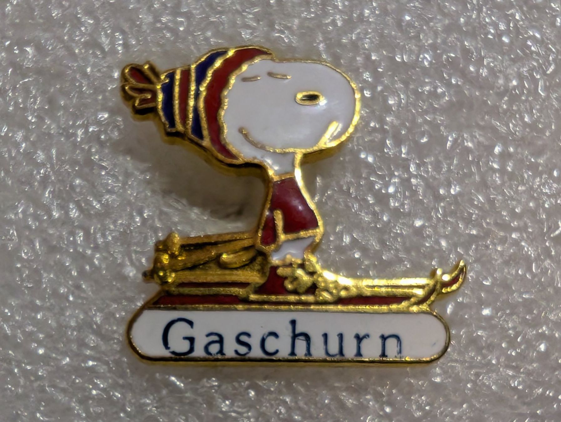 Placchette & Badge: Ansteckpin 282: Snoopy – Usato da Oppligen venduto da Pin-Fall-Shop