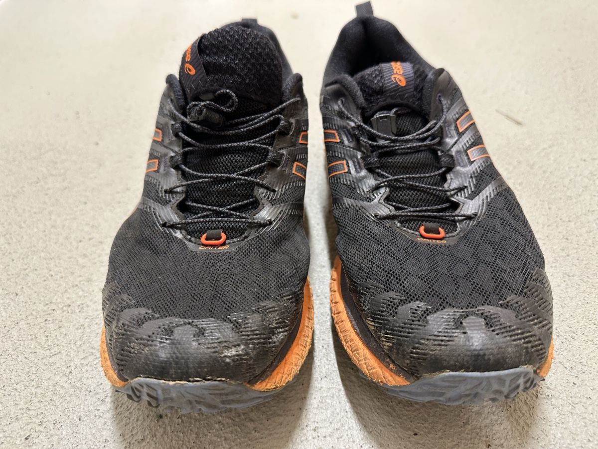 Asics Scarpe da uomo: chaussures de trail ASICS Trabuco Max taille 44 – Usato da Zürich venduto da Marcouyou 4