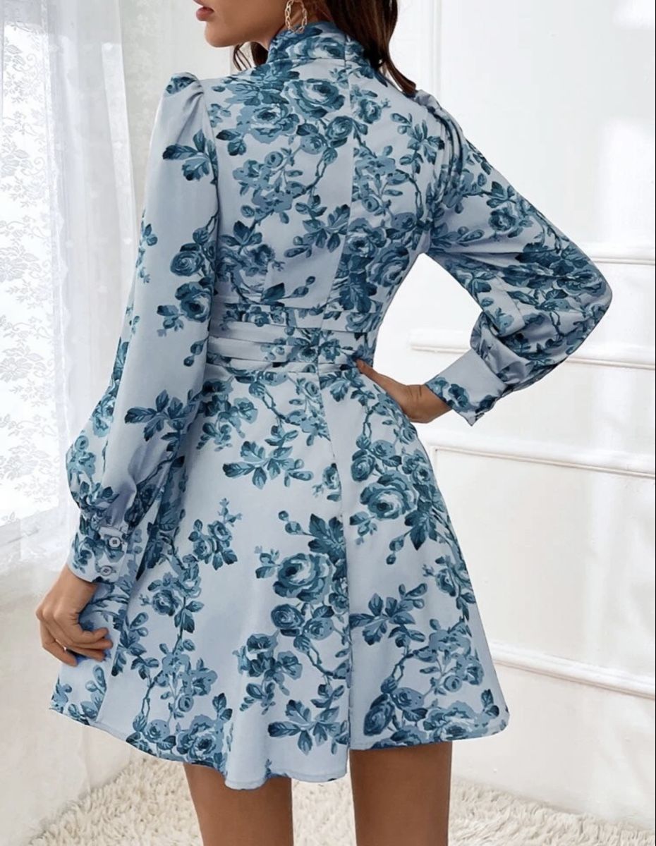 Kleider: Vestito floreale – Gebraucht aus Cademario von Yleeyle 1