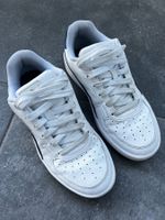 Puma Sneakers
