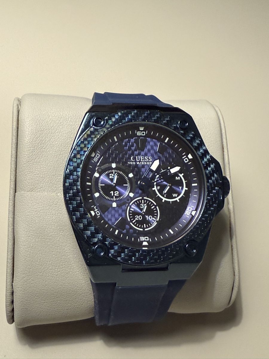 Guess Orologi: Montre Guess - Full set neuf – Nuovo (secondo la descrizione) da Genève venduto da Igoreuf