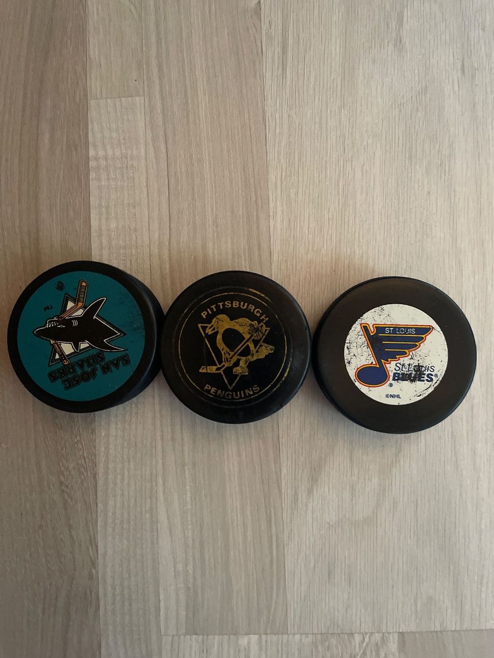 Palloni: 3 Pucks (Hockey) – Usato da Kappelen venduto da Waloga