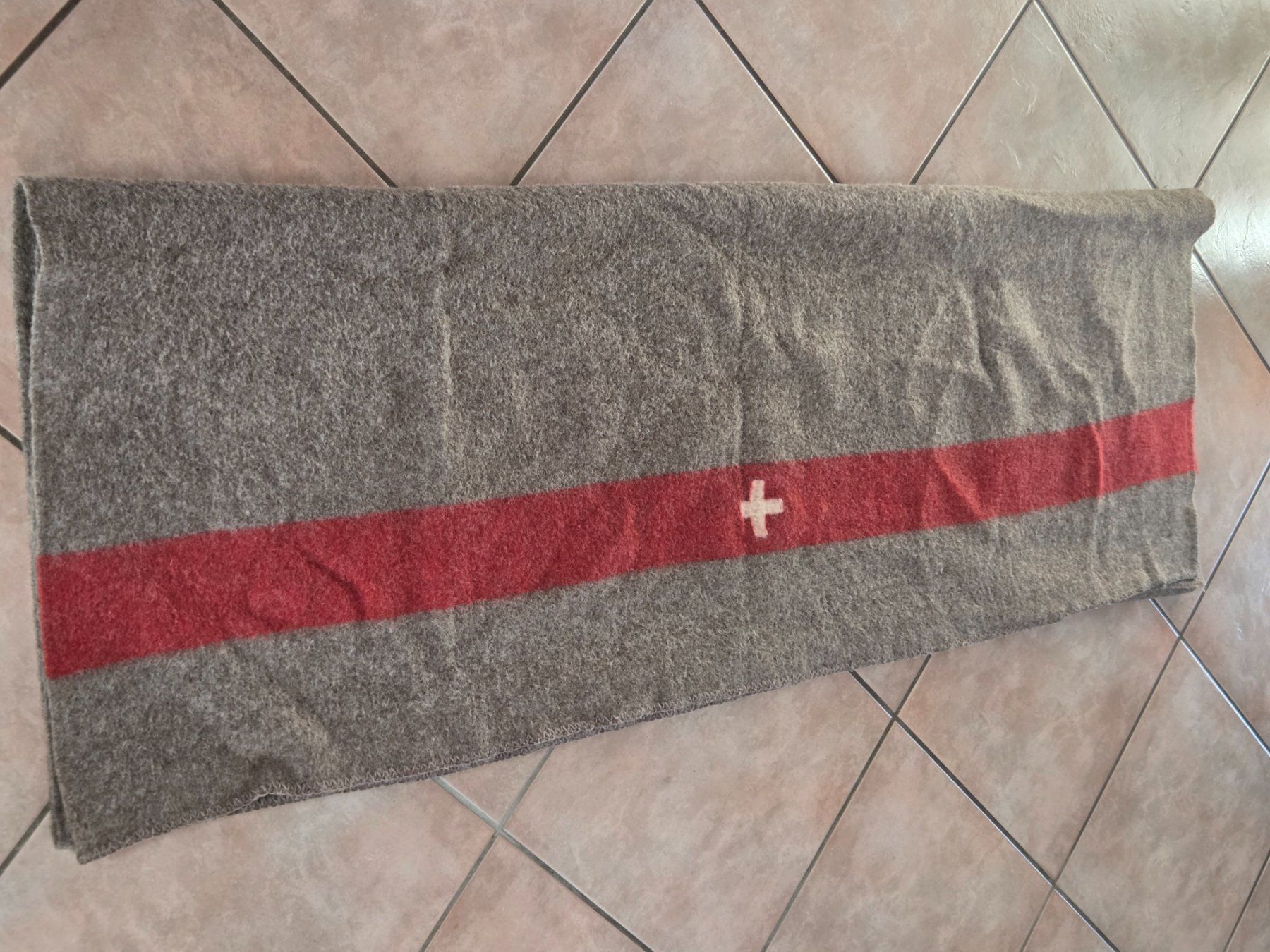 Armée suisse Couvertures: Couverture 100 % originale armée suisse année 1958 – D'occasion à Choëx par Solmo51 4