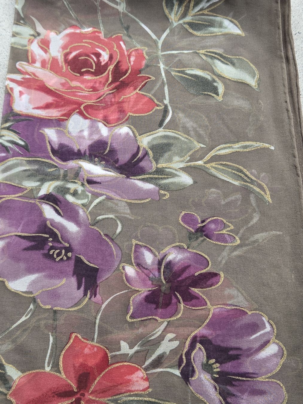 Foulards & écharpes: Seidenschal 48 x 180 cm, handrolliert – Neuf avec emballage d'origine à Frauenfeld par Schenken-mit-Herz 1