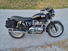 Triumph Bonneville 790