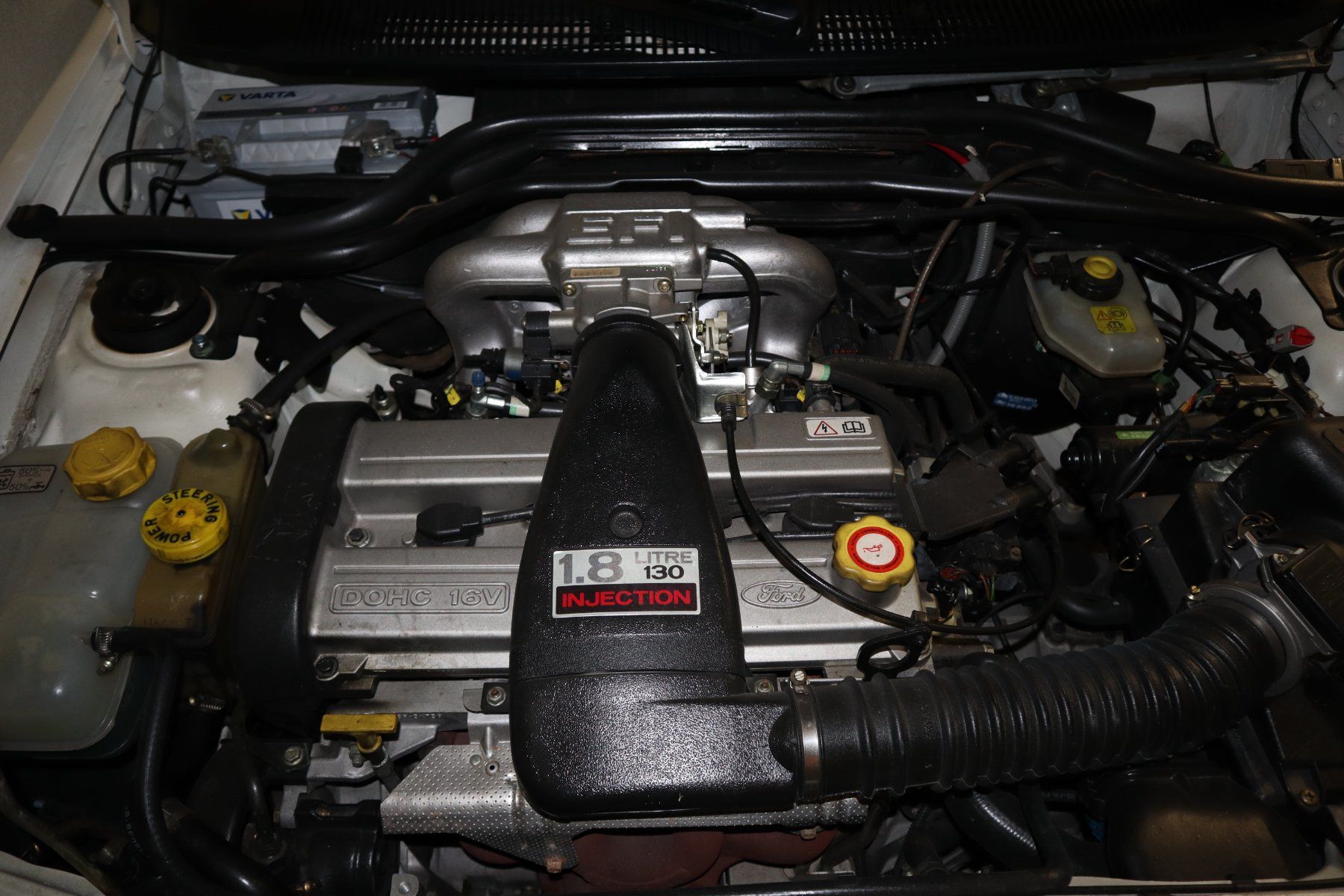 Ford Automobili: Ford Escort XR3i 16V – Usato da Glarus venduto da Genoes 5