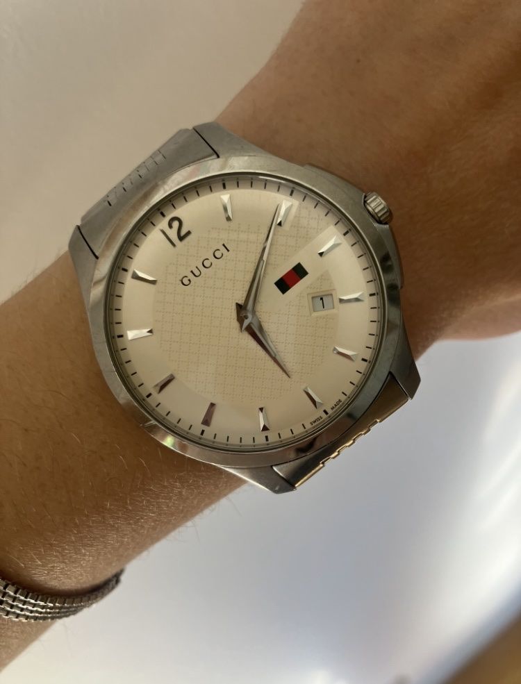 Gucci Orologi: Gucci Uhr (Damen) – Nuovo (secondo la descrizione) da Zürich venduto da mag_x56t 1