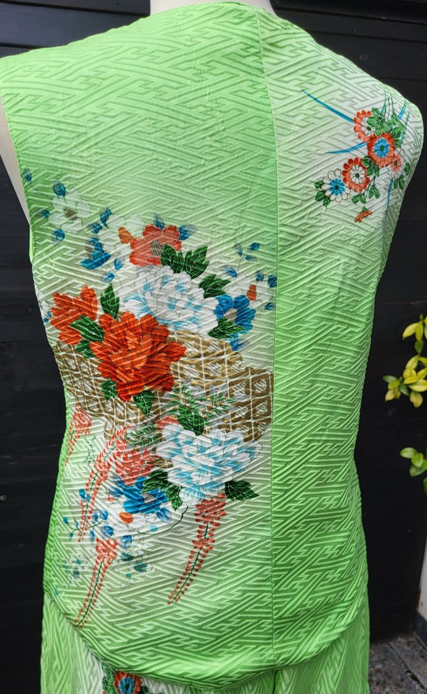 Gonne: Jupe +gilet en soie – Nuovo (secondo la descrizione) da Fribourg venduto da VictoriaShop7 7