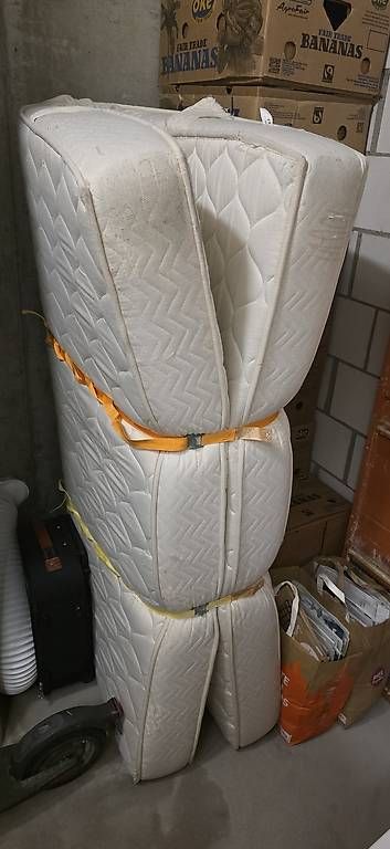 Matelas: Matratze 200x200 cm. – D'occasion à Langenthal par mar_ttv7 1