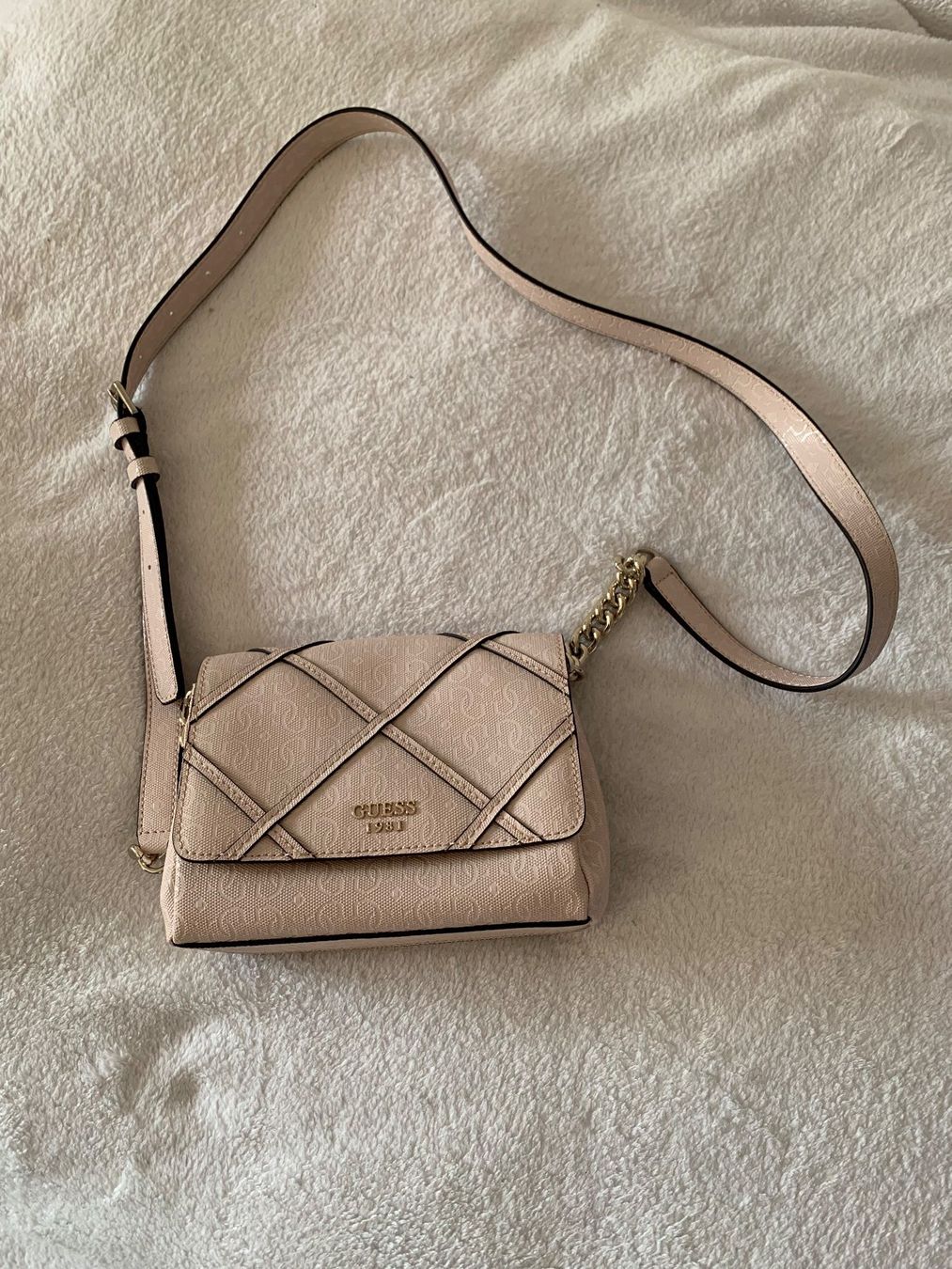 Guess Borse da donna: Guess Handtasche – Usato da Bubendorf venduto da alfaspyder01