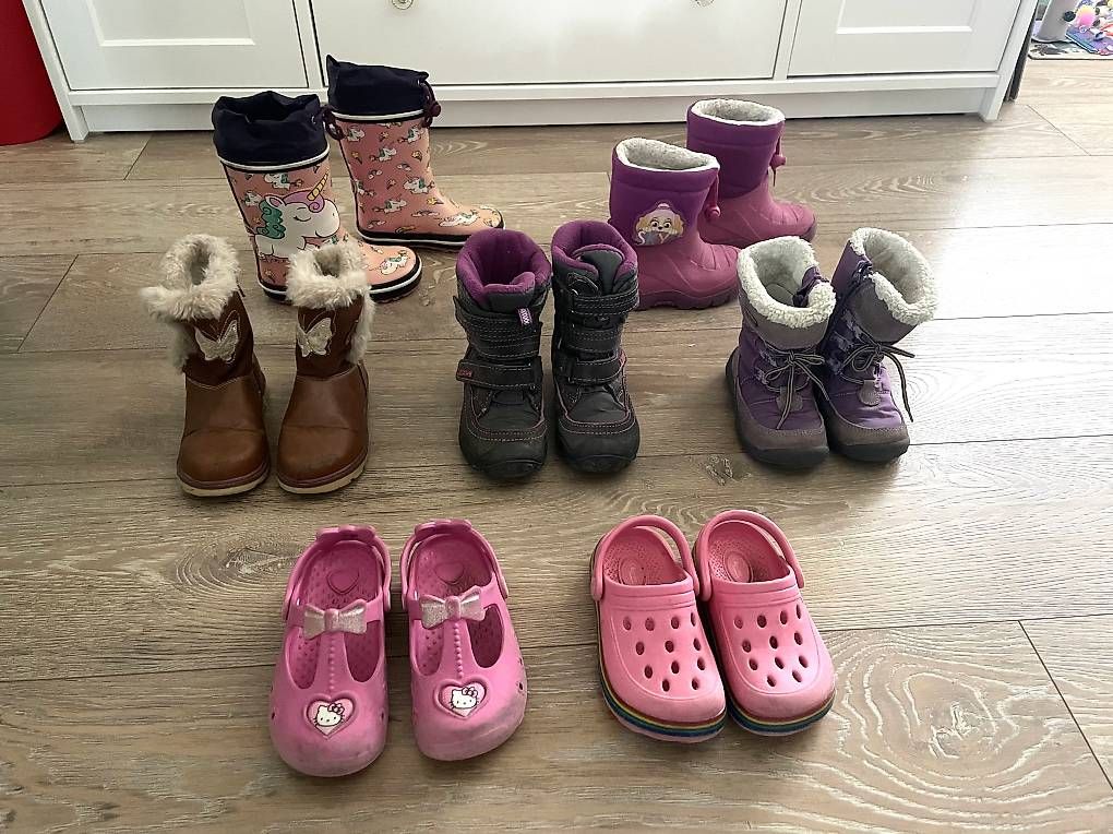 Scarpe per ragazzi: Schuhpaket Gr. 25 – Usato da Deitingen venduto da ALE-3891