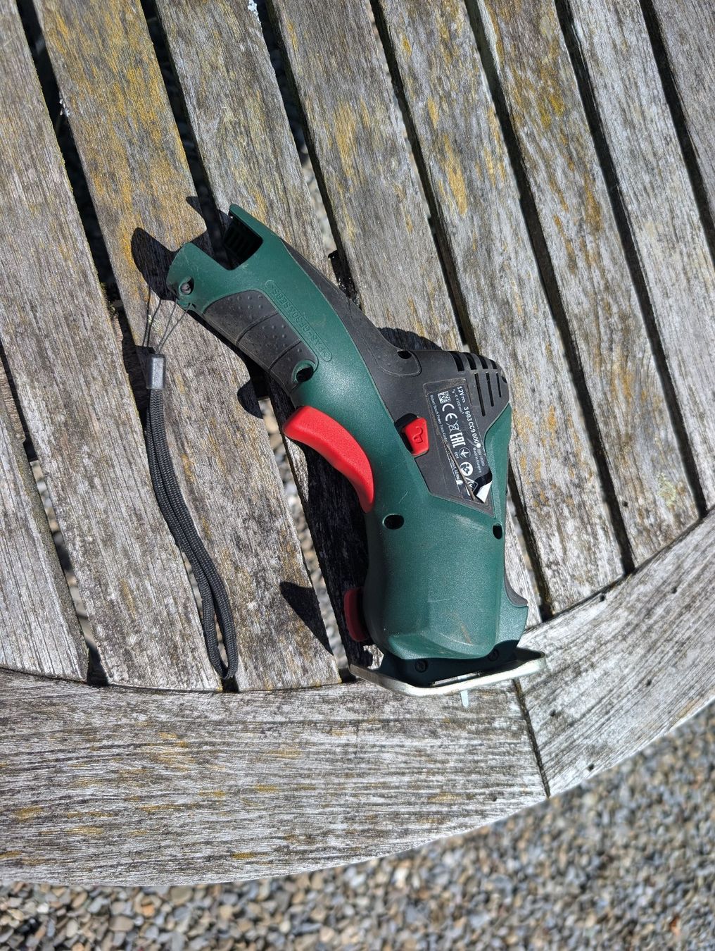 Bosch Seghe: Bosch EasyCut 12 NanoBlade mini Kettensäge – Usato da Rifferswil venduto da TheEngineer 2