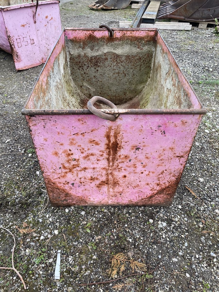 Altre Decorazioni per giardino: Mörtelmulden Presyn – Usato da Wynigen venduto da ary_ly7d