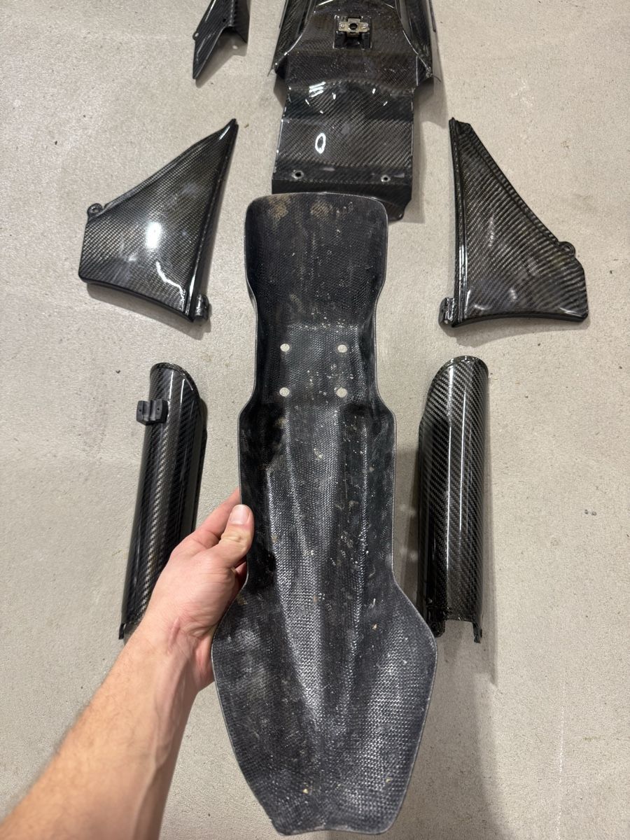KTM Tutti i ricambio per moto: Carbon Verkleidung  KTM SMC – Usato da Erlinsbach SO venduto da n123h 2