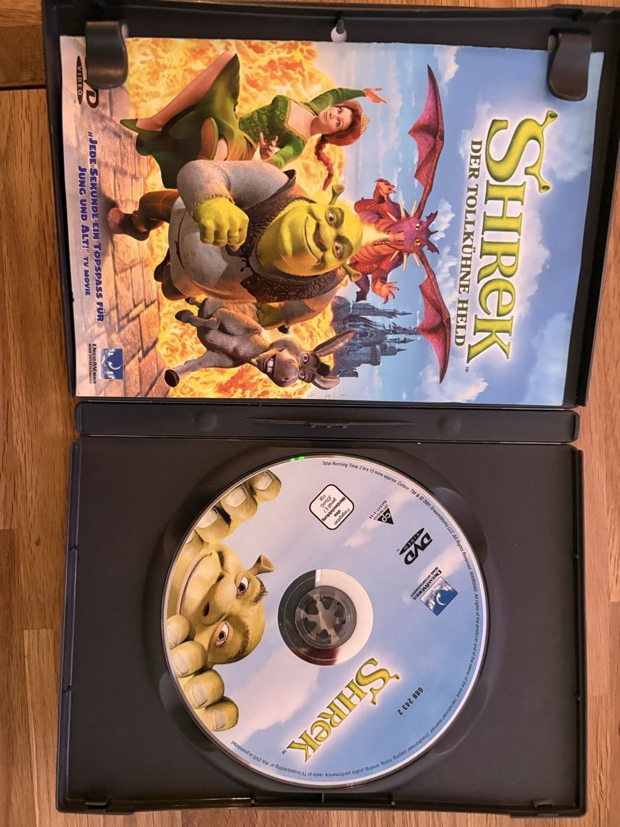Tutti i DVDs: Shrek - Der tollkühne Held DVD  – Usato da Giubiasco venduto da Tiberius 2