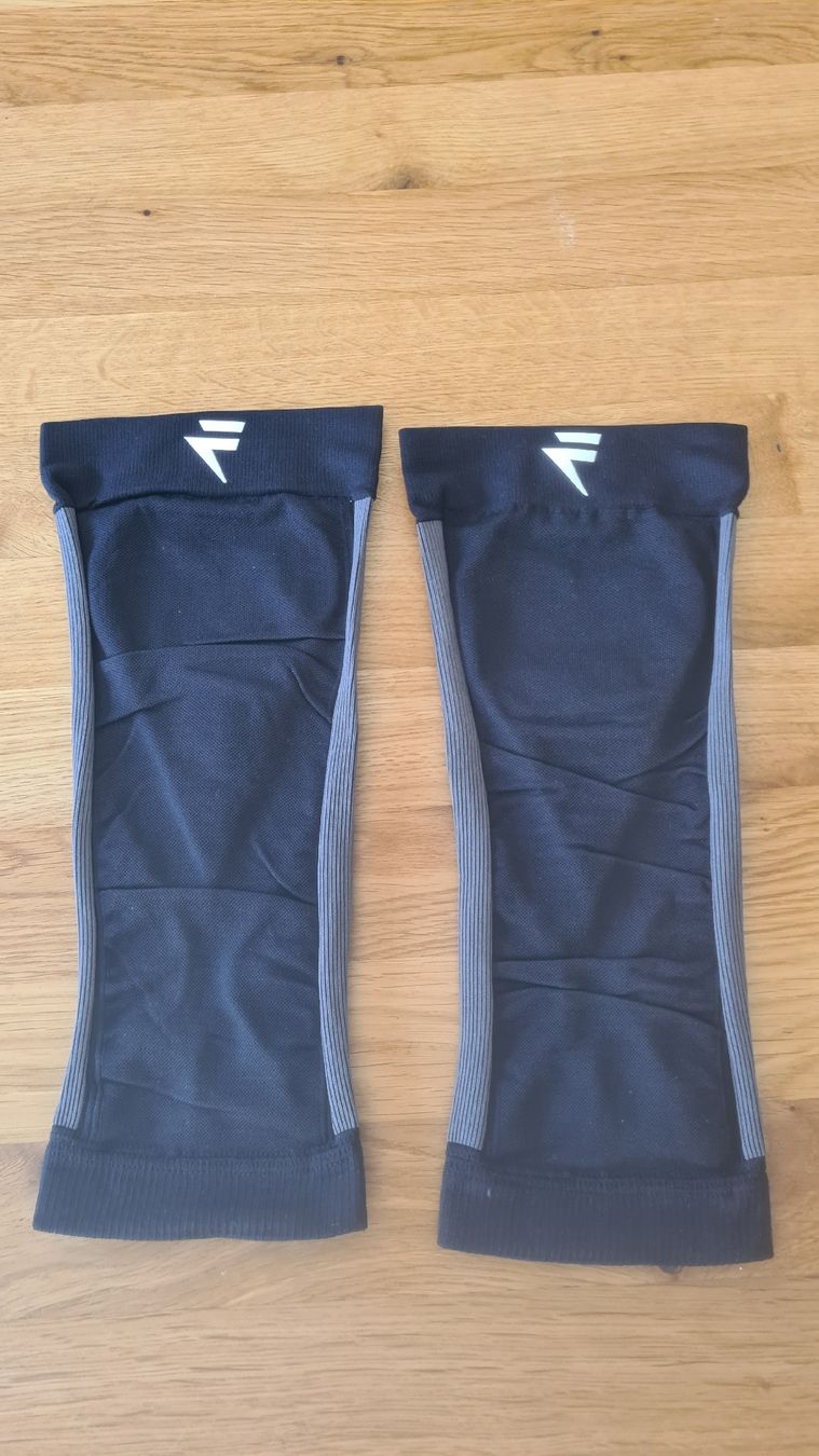 Protections: Compression mollets Flytex, taille L – Neuf avec emballage d'origine à Corbeyrier par hel_t5mq