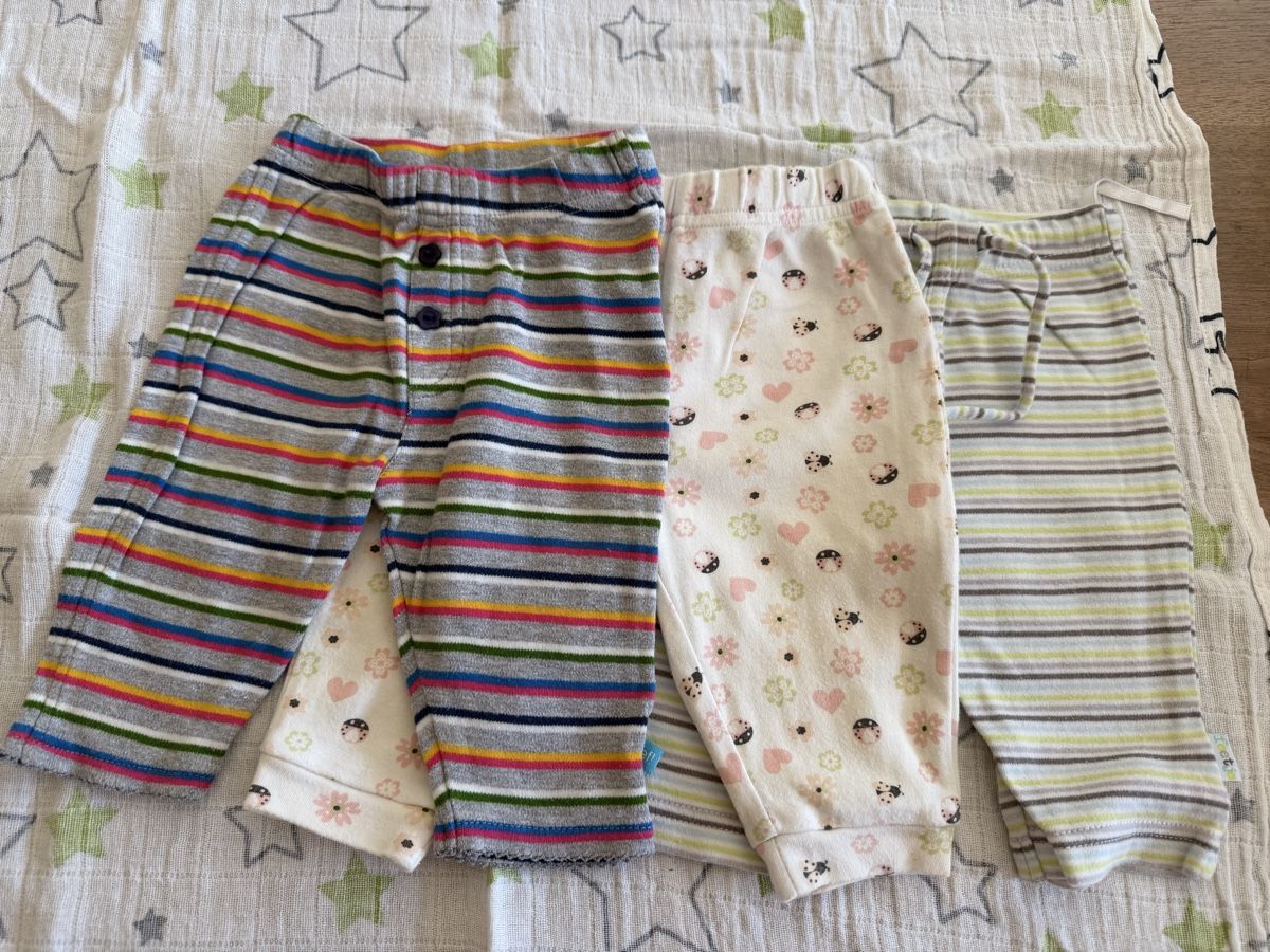 Hosen: 3 Hosen 3/4 lang – Gebraucht aus Sils im Domleschg von grle