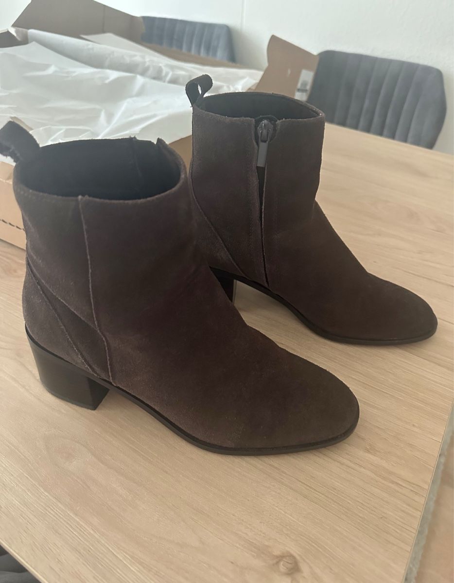 Zara Chaussures femmes: Zara Stiefelette – D'occasion à Zürich par sanela1122