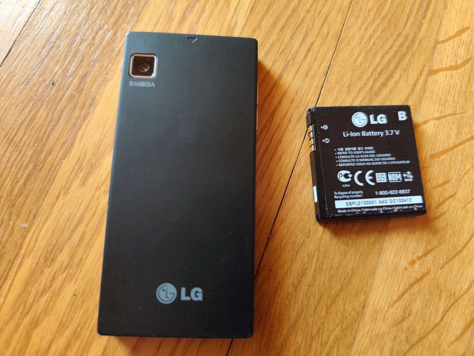 LG Handys / Smartphones: LG GD880 mini,  3G Handy – Gebraucht aus Waldenburg von SHinChan55514 2