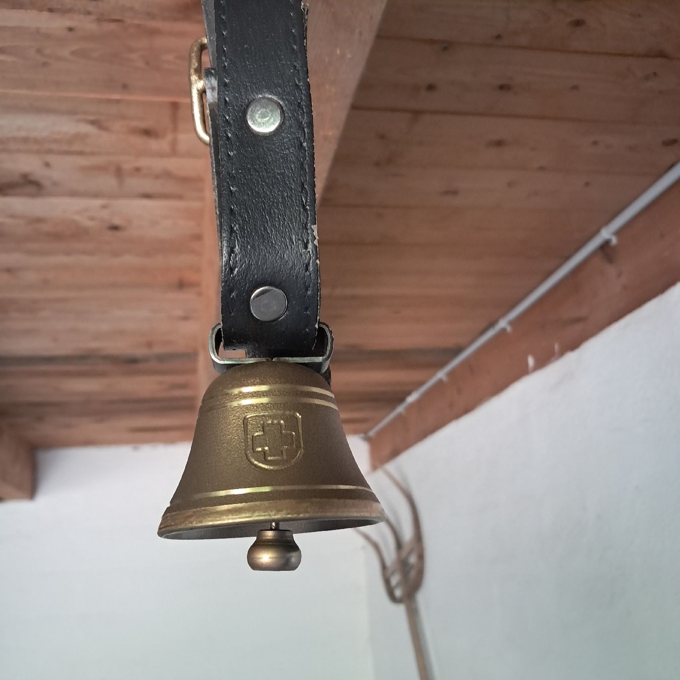 Cloches & sonnailles: NEUWERTIGE KLEINE GLOCKE  – D'occasion à Murten par SHETHOF 6