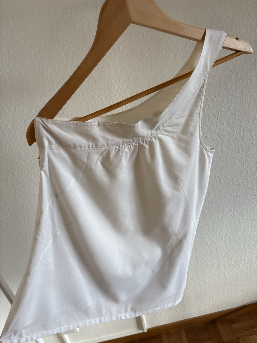 DKNY Camicette: DKNY one-shoulder blouse – Nuovo (secondo la descrizione) da Genève venduto da mar_dt67 3