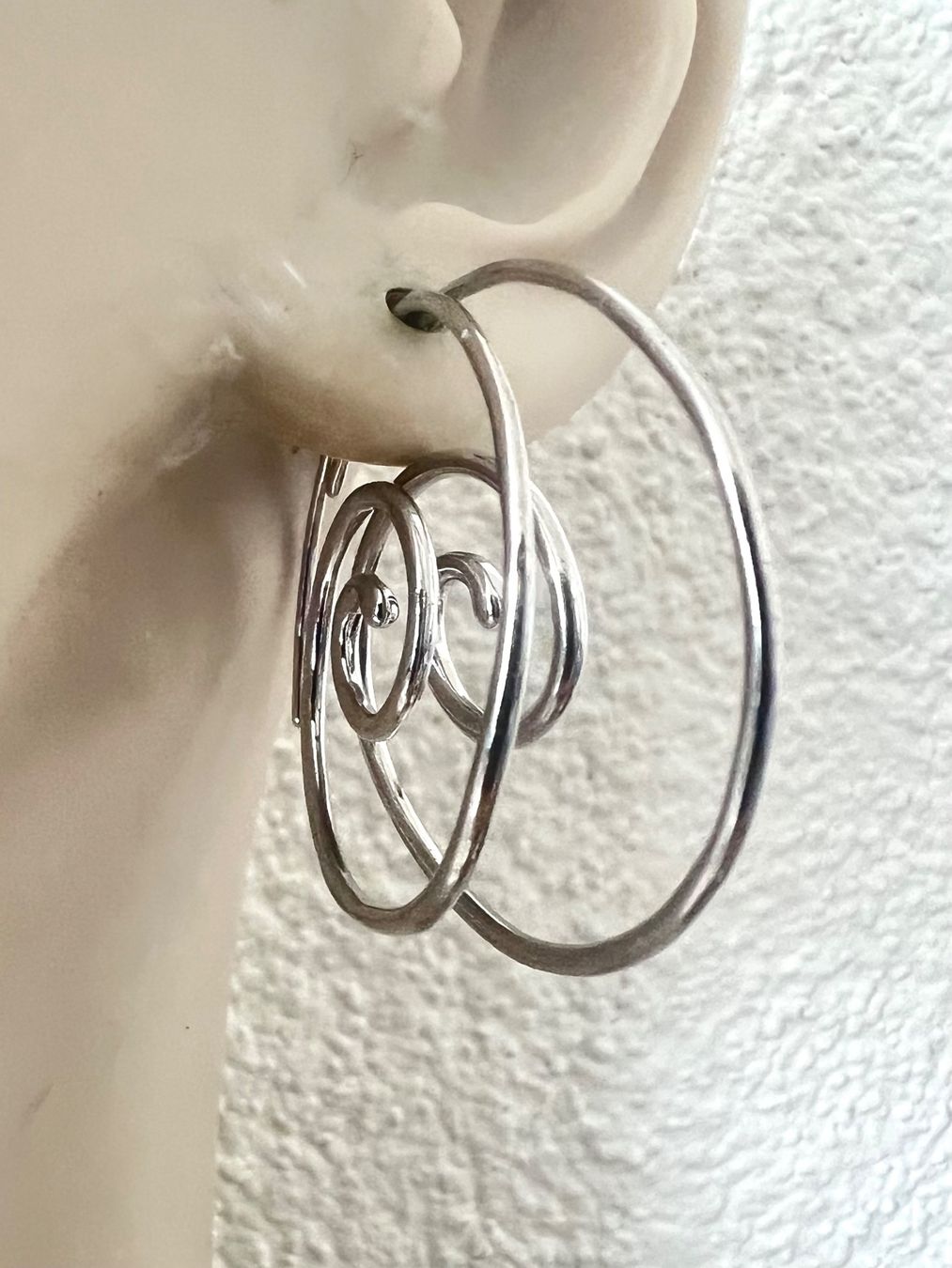Ohrringe & -stecker: Spiral-Ohrringe Silberoptik | Boho Ethno Statement – Gebraucht aus Ruswil von artbyhand 4