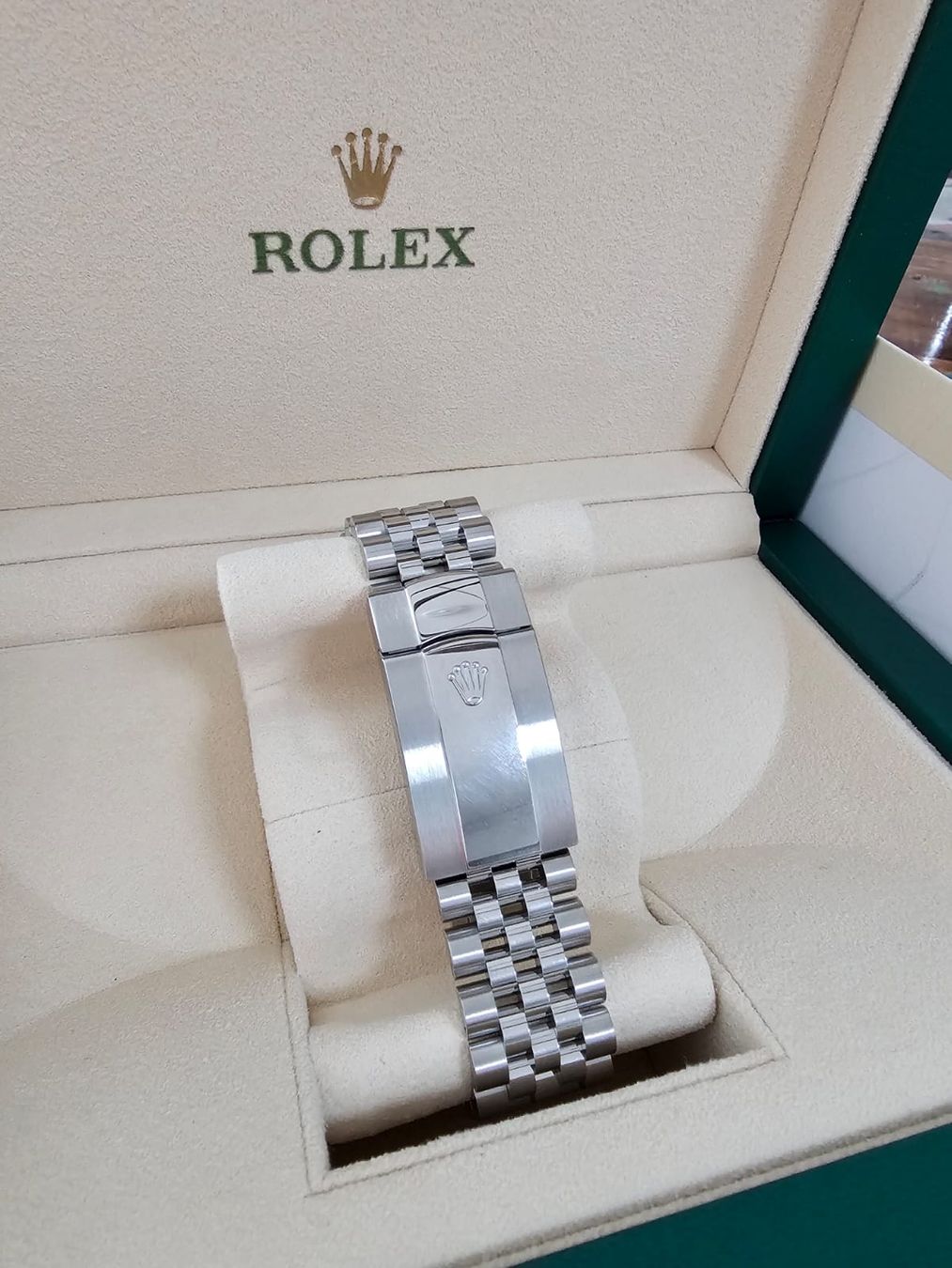 Rolex Uhren: Rolex Sky-Dweller – Neu und originalverpackt aus Cham von alx_dzc7 1