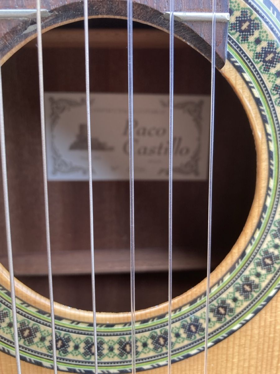 Musikinstrumente: Guitare Pablo Castillo – Gebraucht aus Bursinel von SeveralLives 1
