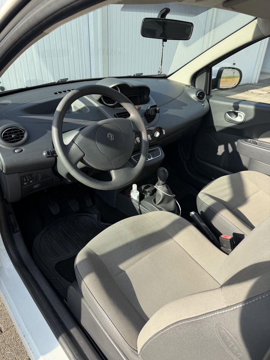 Renault Autos: Renault Twingo 1.2L 16V – D'occasion à Gelterkinden par Luro2223 2