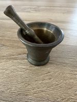 Mortier et pilon anciens en bronze
