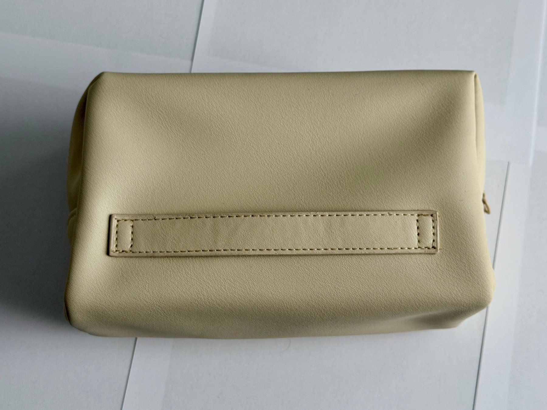 Custodie per cosmetici: Swiss x Zimmerli First Class Amenity Kit, beige – Nuovo e nell'imballaggio originale da Steinhausen venduto da ohauser 6