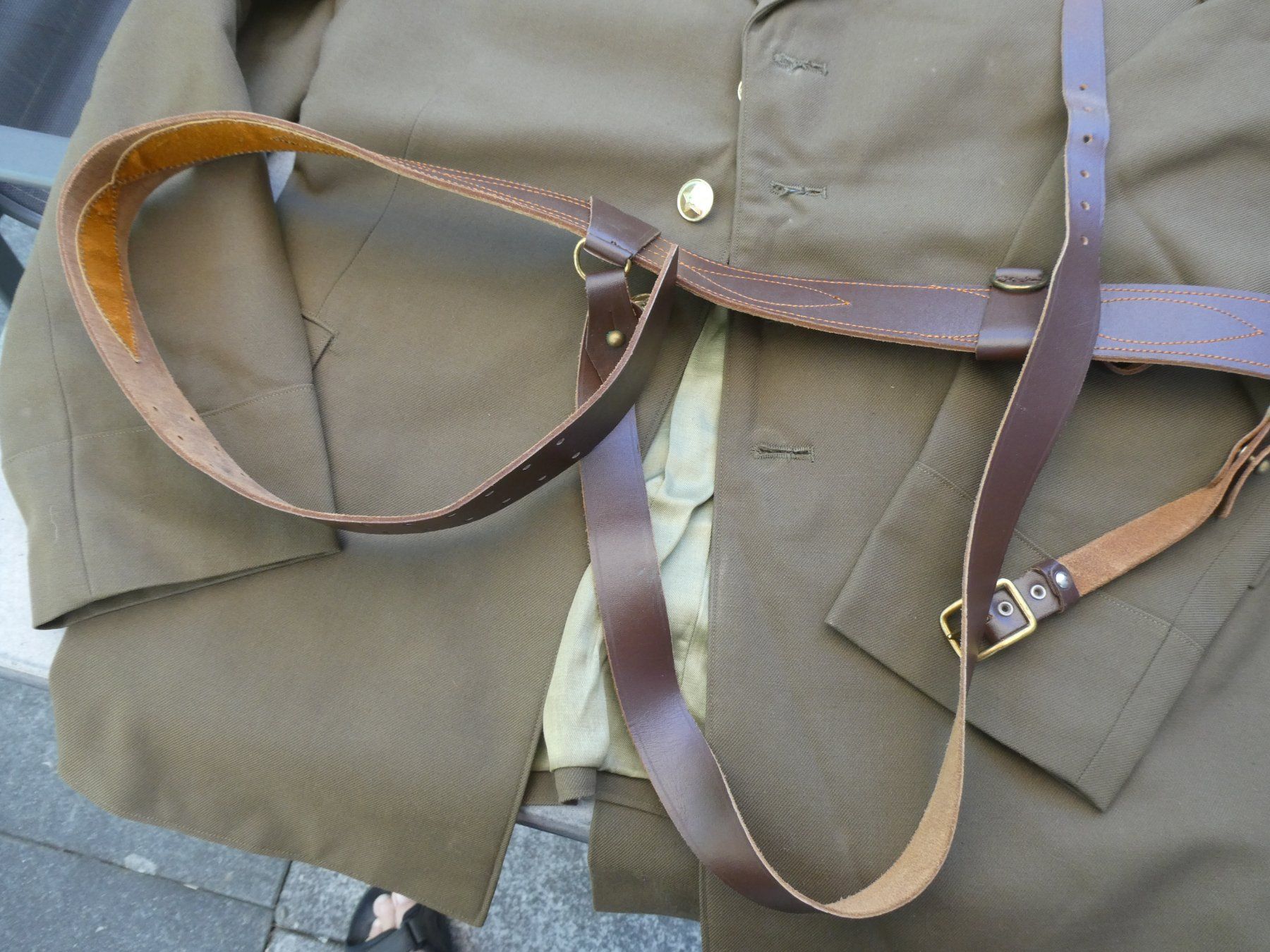 Uniformen: Sowjetunion, Paradeuniform Kapitan Luftwaffe komplett – Gebraucht aus Hinterforst von Rohusri 1
