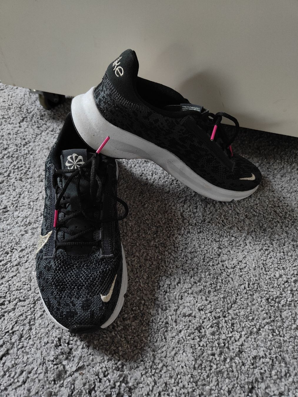 Nike Scarpe da donna: Nike Grösse 38.5 Damen Turnschuhe – Usato da Erlinsbach SO venduto da xandra23 1