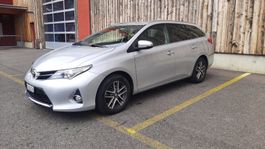 Toyota Auris 1.6 Kombi AHK, Klima, 8fach bereift