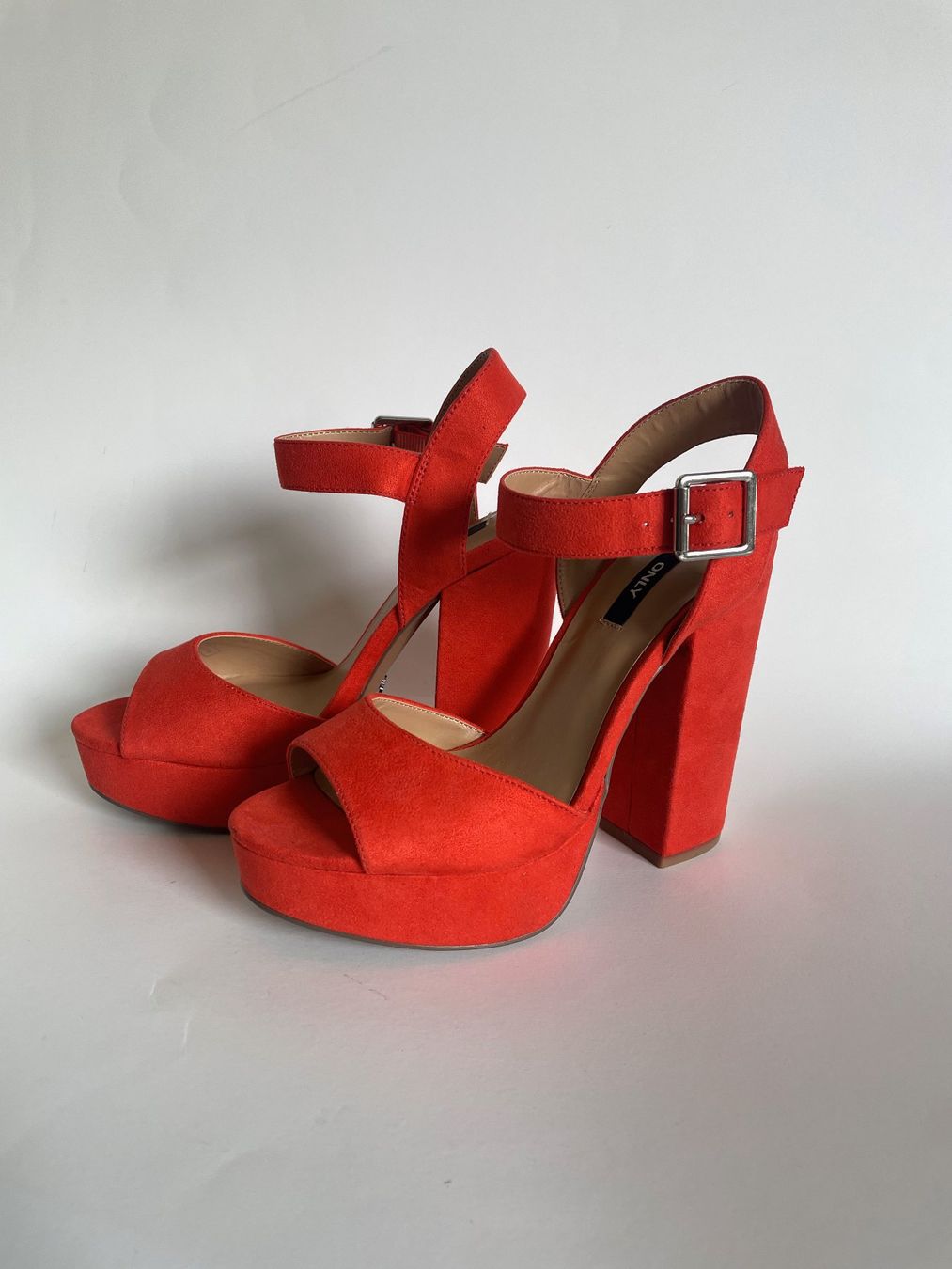 Only Chaussures femmes: Plateau Sandalen von Only, NEU!!! Gr.36 – Neuf (Voir description) à Zürich par Caro55 1