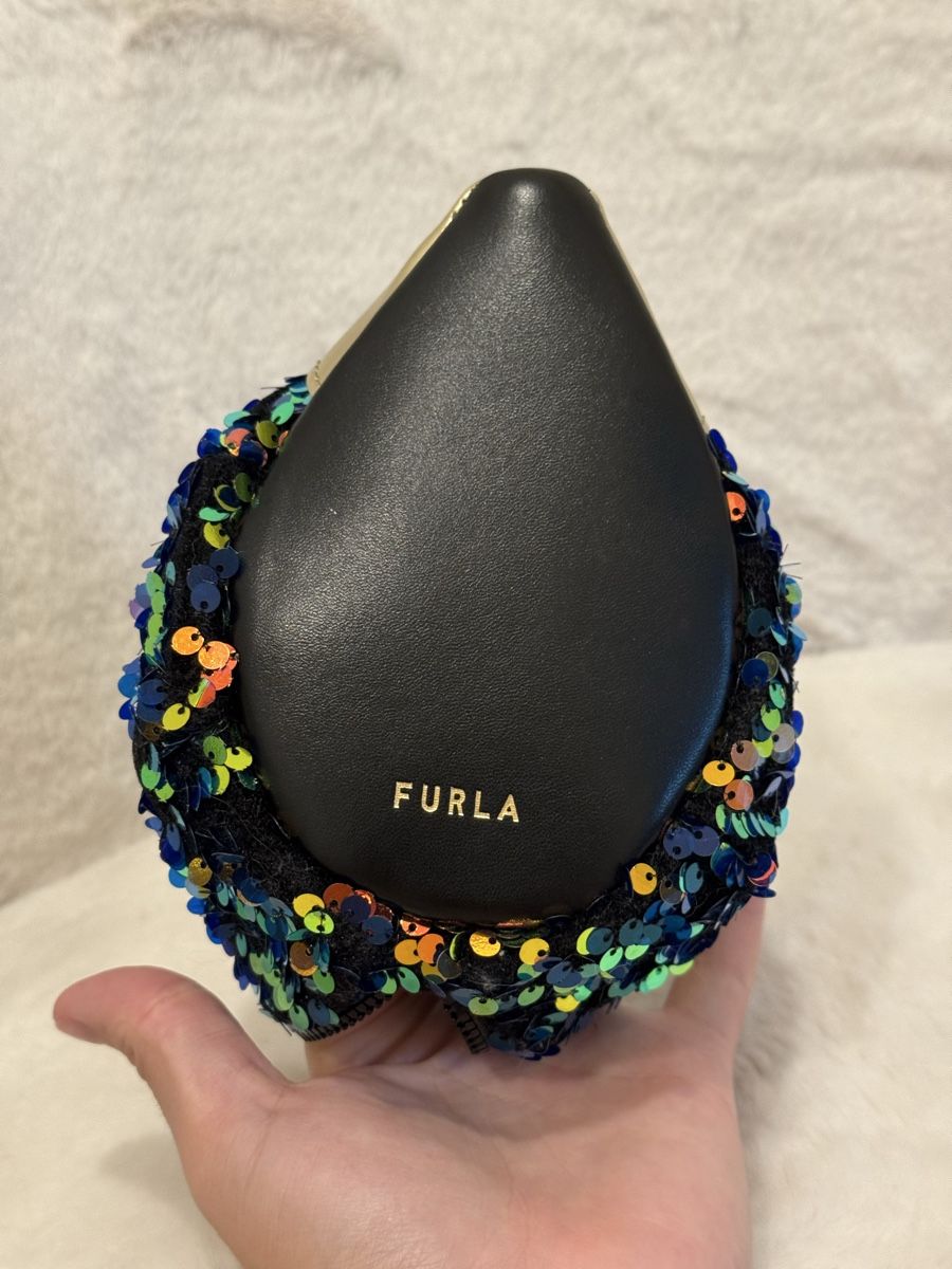 Furla Portamonete: Furla petit sac  à paillettes – Nuovo (secondo la descrizione) da Lausanne venduto da mar_2lwm 3